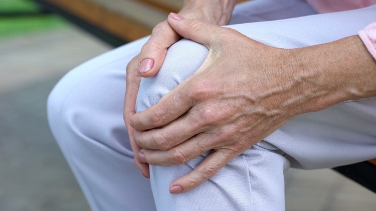 Why Does My Knee Hurt When I Run?