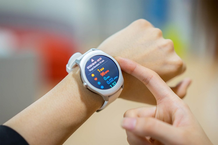Are Smartwatches Really Necessary for Fitness?